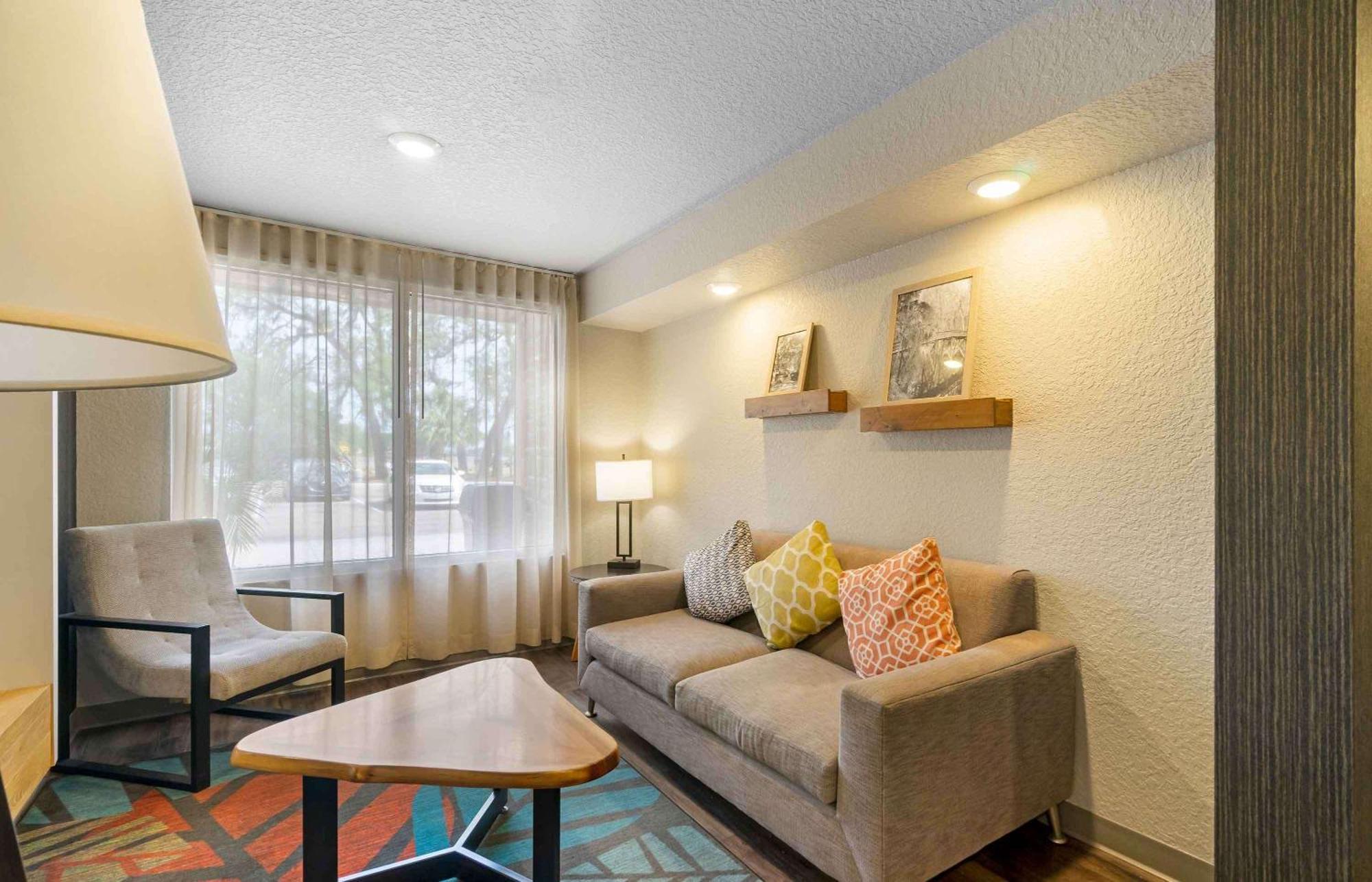 Extended Stay America Suites - Tampa - Northeast Temple Terrace Exterior photo